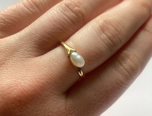 Vintage 9ct gold and pearl - and,