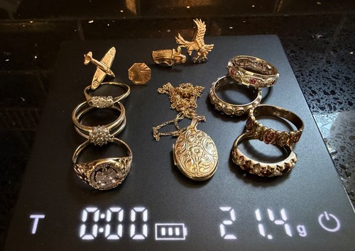 9ct gold vintage rings - gold,