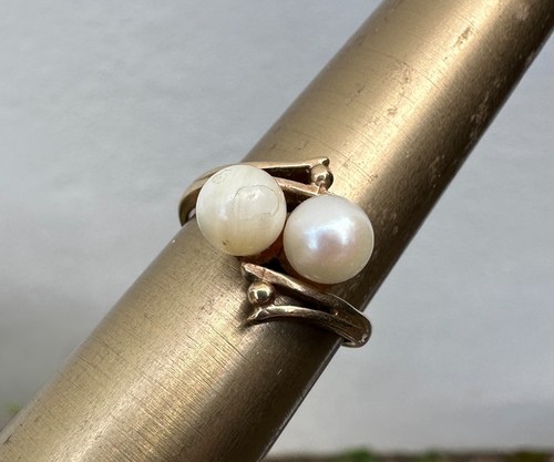 9ct gold two pearl - &,
