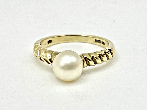 Hallmarked 9ct gold pearl - hallmarked,
