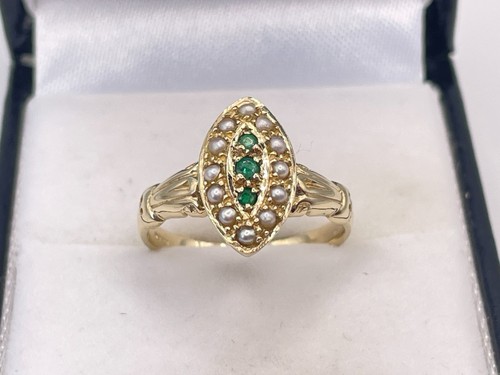 9ct gold hallmarked emerald - 9ct,