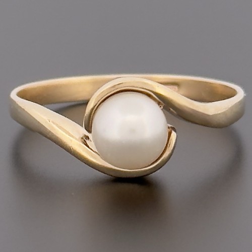 9ct yellow gold pearl - 9ct,