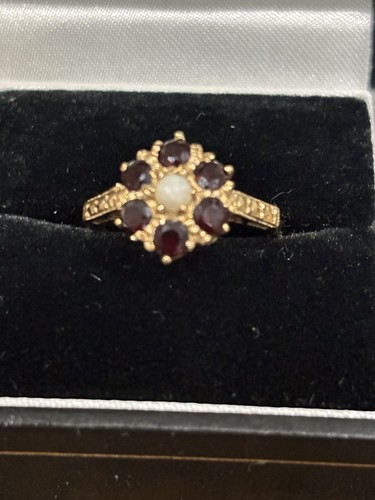 9ct pearl and garnet - pearl,