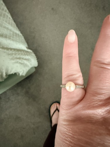 9carat white gold - 9carat, pearl