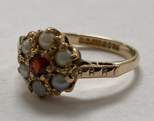Vintage 9ct gold - gold, garnet