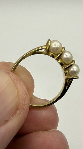 Vintage 9ct yellow gold three - yellow,