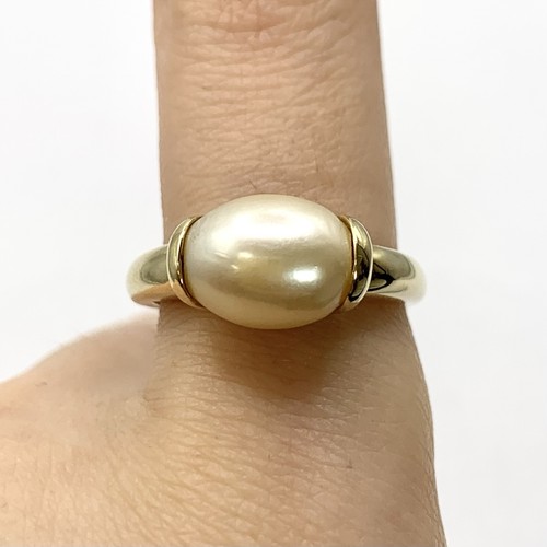 Pearl 9ct gold - ring, east