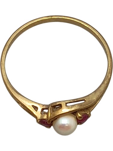 9ct gold ring with - 9ct,
