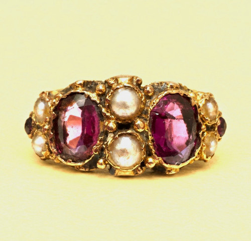 9ct yellow gold oval amethyst - 9ct,