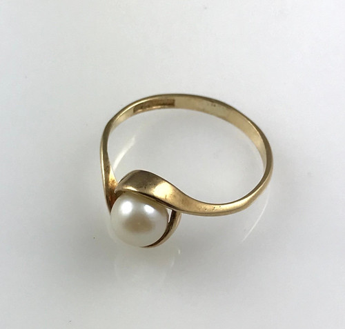 9ct yellow gold - , pearl
