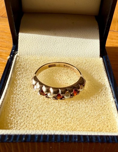9ct gold half hoop - 9ct,